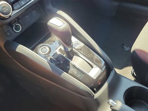 New 2025 Nissan Versa SR w/ Trunk Package image 10