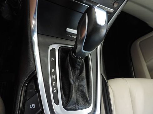 Used 2017 Ford Edge Titanium w/ Technology Package FWD image 26