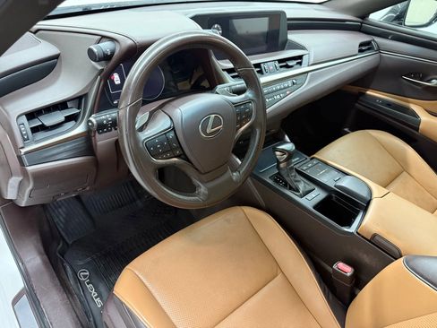 Used 2019 Lexus ES 350 F Sport image 13