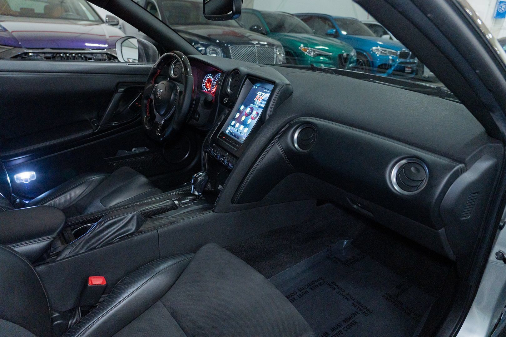 Used 2009 Nissan GT-R Premium AWD/4WD image 38