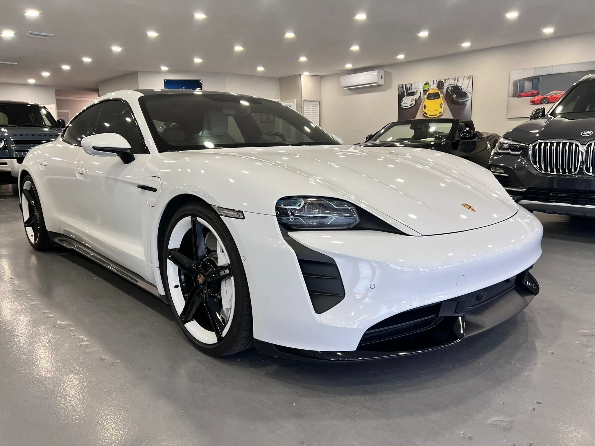 Used 2020 Porsche Taycan Turbo AWD/4WD image 1