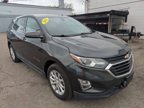 Used 2018 Chevrolet Equinox LT FWD image 1