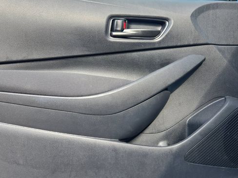 Used 2025 Toyota Corolla LE FWD image 10