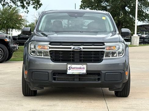 Used 2022 Ford Maverick Lariat FWD image 2