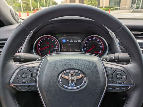 Used 2018 Toyota Camry XSE w/ Driver Assist Package FWD image 27