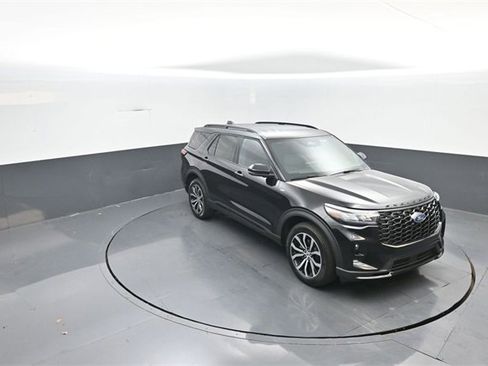 New 2026 Ford Explorer ST-Line image 18