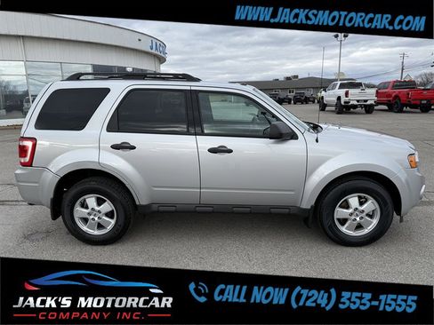 Used 2010 Ford Escape XLT image 3