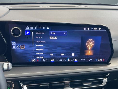 Used 2024 Chevrolet Traverse LT w/ LPO, Floor Liner Package image 32