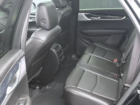 Used 2023 Cadillac XT5 Premium Luxury AWD/4WD image 13