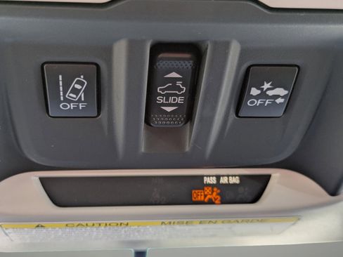 Used 2019 Subaru Forester Premium AWD/4WD image 27