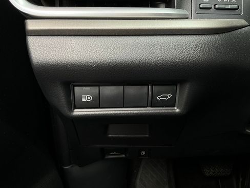 Used 2025 Toyota Grand Highlander FWD image 23