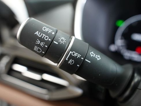 Used 2023 Acura MDX SH-AWD w/ Advance Package image 14