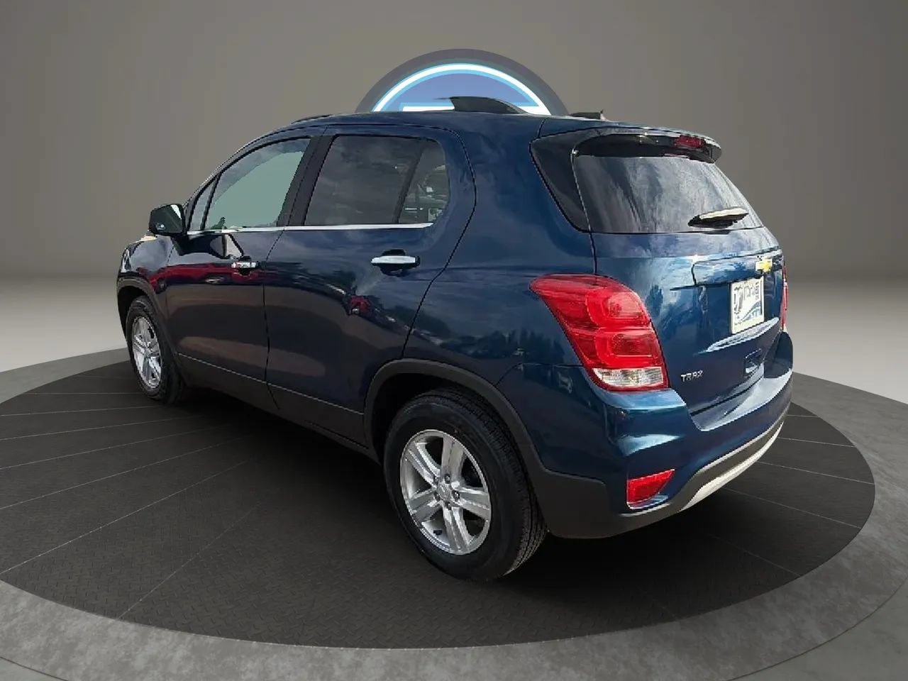 Used 2019 Chevrolet Trax LT w/ LT Convenience Package FWD image 12