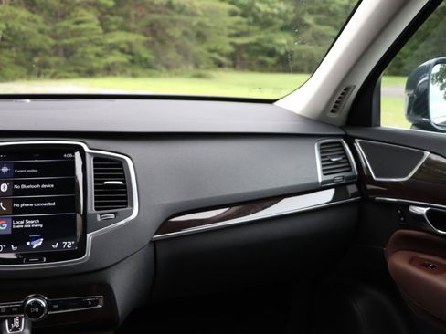 Used 2019 Volvo XC90 T6 Momentum AWD/4WD image 39