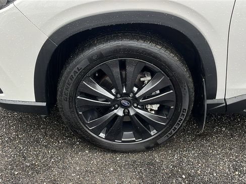 Used 2022 Subaru Ascent Onyx Edition image 9