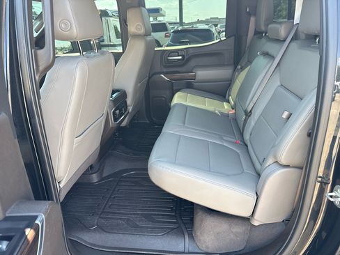 Used 2019 GMC Sierra 1500 SLT w/ SLT Premium Plus Package image 18