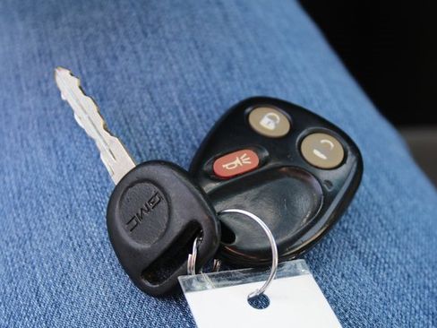 Used 2002 GMC Envoy SLE image 24