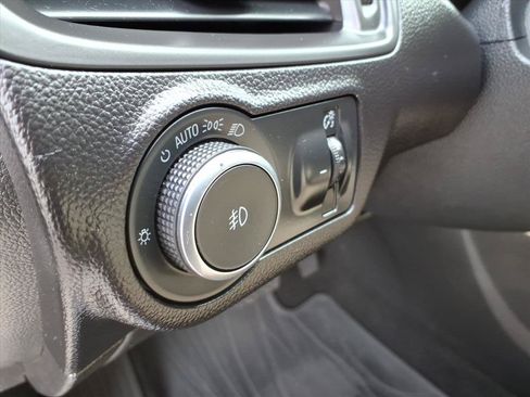 Used 2020 Buick Envision Essence FWD image 21
