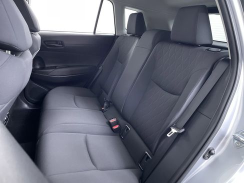 Used 2023 Toyota Corolla Cross LE image 19