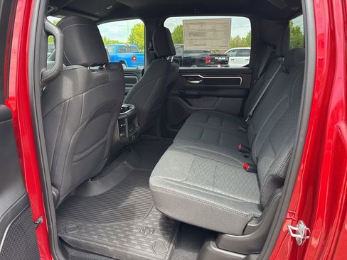 New 2026 RAM 1500 4x4 Crew Cab image 15