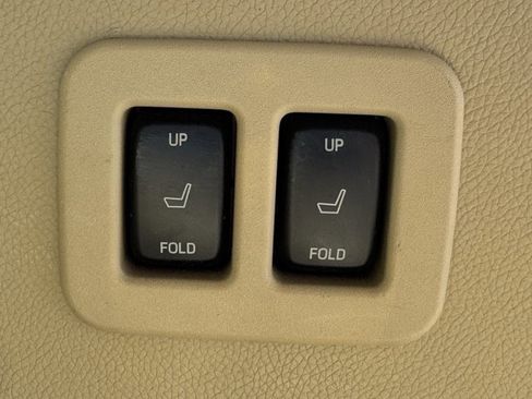 Used 2015 Ford Expedition EL XLT w/ Equipment Group 201A image 33