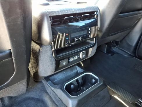 Used 2022 Jeep Wagoneer Series III w/ Premium Group I image 33