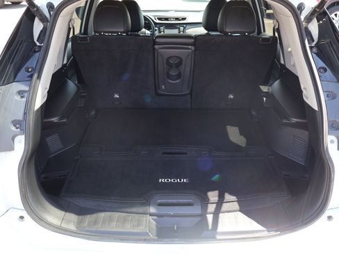 Used 2016 Nissan Rogue SL w/ SL Premium Package AWD/4WD image 15