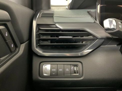 New 2026 GMC Acadia AT4 w/ Luxury Package AWD/4WD image 20