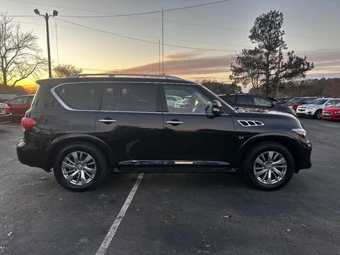 Used 2016 INFINITI QX80 4WD w/ Signature Edition Package image 8