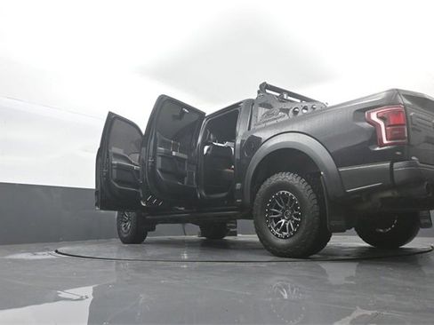 Certified 2018 Ford F150 Raptor w/ Equipment Group 802A Luxury image 44