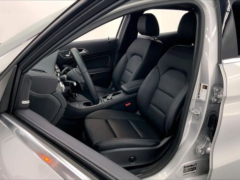 Used 2018 Mercedes-Benz GLA 250 image 21