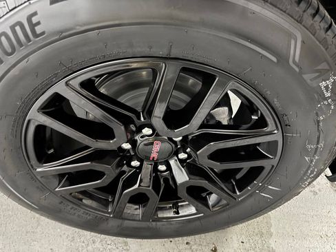 New 2026 GMC Sierra 1500 Elevation image 8