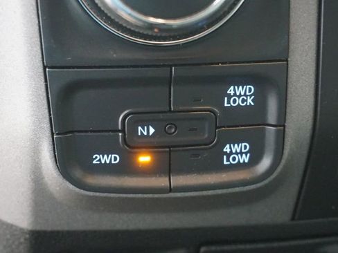 Used 2016 RAM 1500 Express image 29