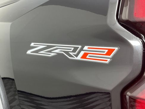 New 2026 Chevrolet Colorado ZR2 w/ Technology Package AWD/4WD image 24