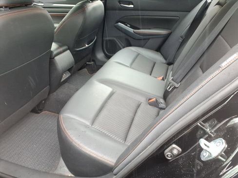 Used 2023 Nissan Altima 2.5 SR image 6