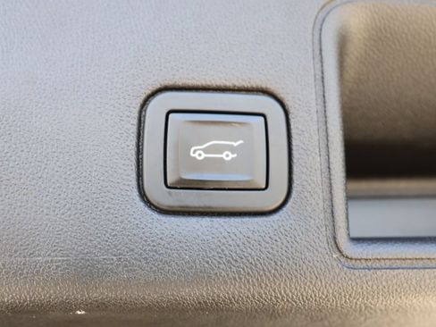Used 2019 GMC Terrain SLE w/ Driver Convenience Package AWD/4WD image 29