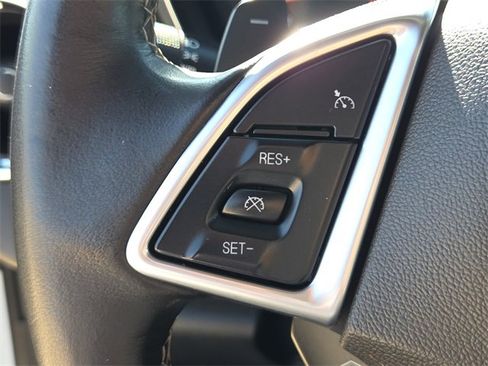 Used 2020 Chevrolet Camaro LT image 25