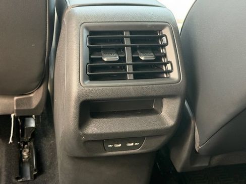 Certified 2026 Volkswagen Tiguan SE R-Line FWD image 15