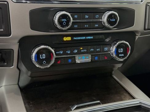 Used 2022 Ford F250 Lariat w/ Chrome Package AWD/4WD image 16