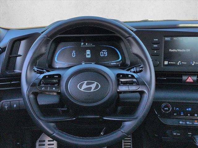 Used 2025 Hyundai Elantra Sport FWD image 13