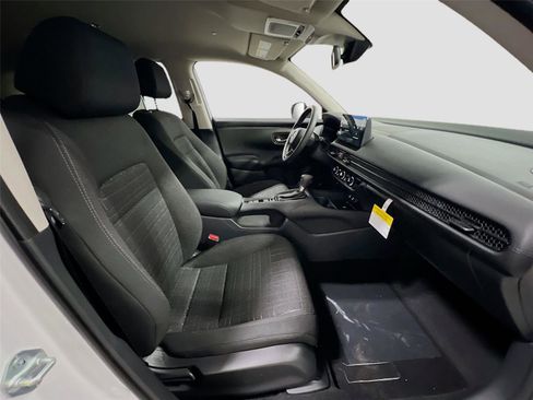 New 2026 Honda HR-V LX image 25