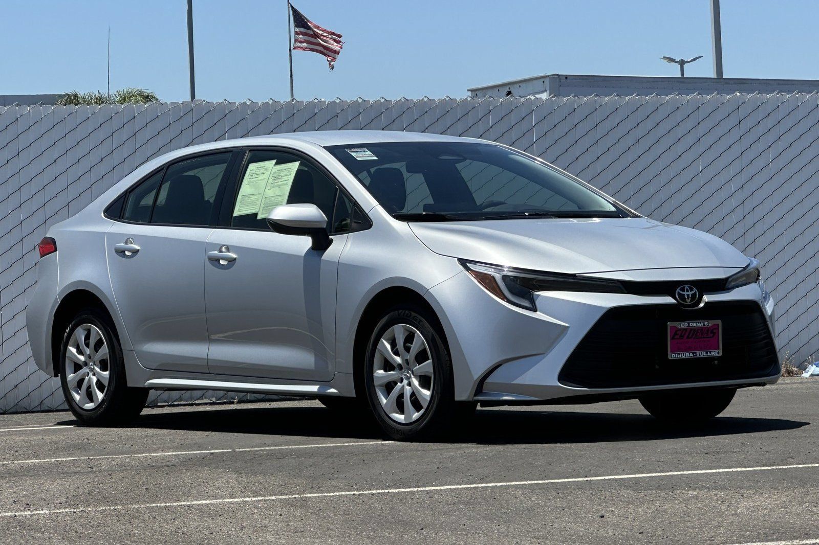 Used 2026 Toyota Corolla LE FWD image 2