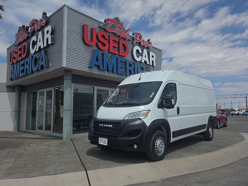 Used 2025 RAM ProMaster 2500 w/ Convenience Group FWD image 1