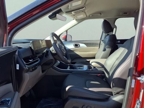 New 2026 Kia Carnival image 17