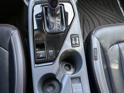 Used 2025 Subaru Crosstrek 2.5i Limited w/ Crosstrek Mirror Package image 28