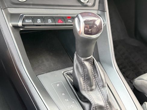 Used 2022 Audi Q3 2.0T Premium AWD/4WD image 25