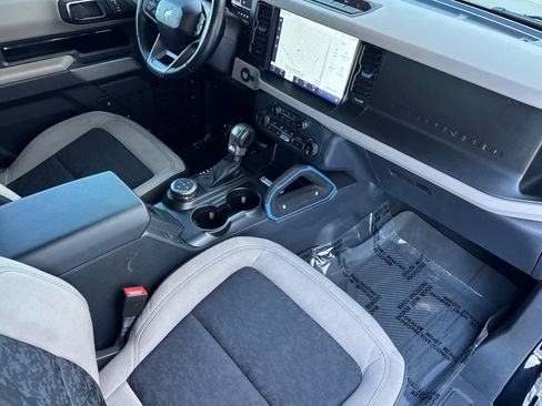 Certified 2022 Ford Bronco Wildtrak image 16