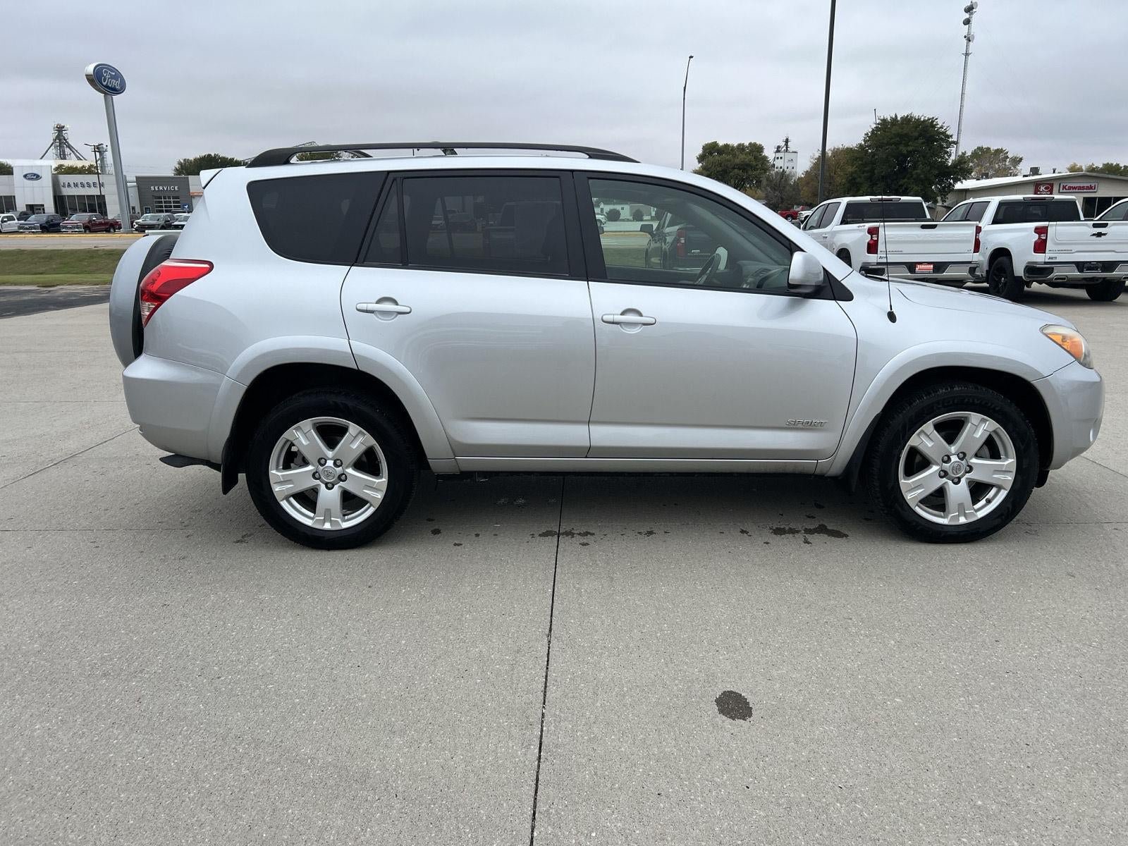 Used 2007 Toyota RAV4 Sport AWD/4WD image 5