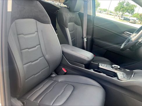 Certified 2026 Kia Sportage SX Prestige AWD/4WD image 12