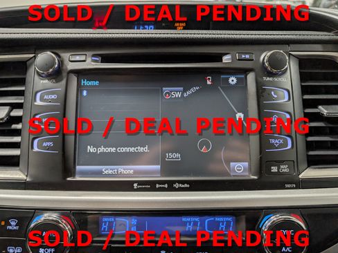 Used 2018 Toyota Highlander SE image 24